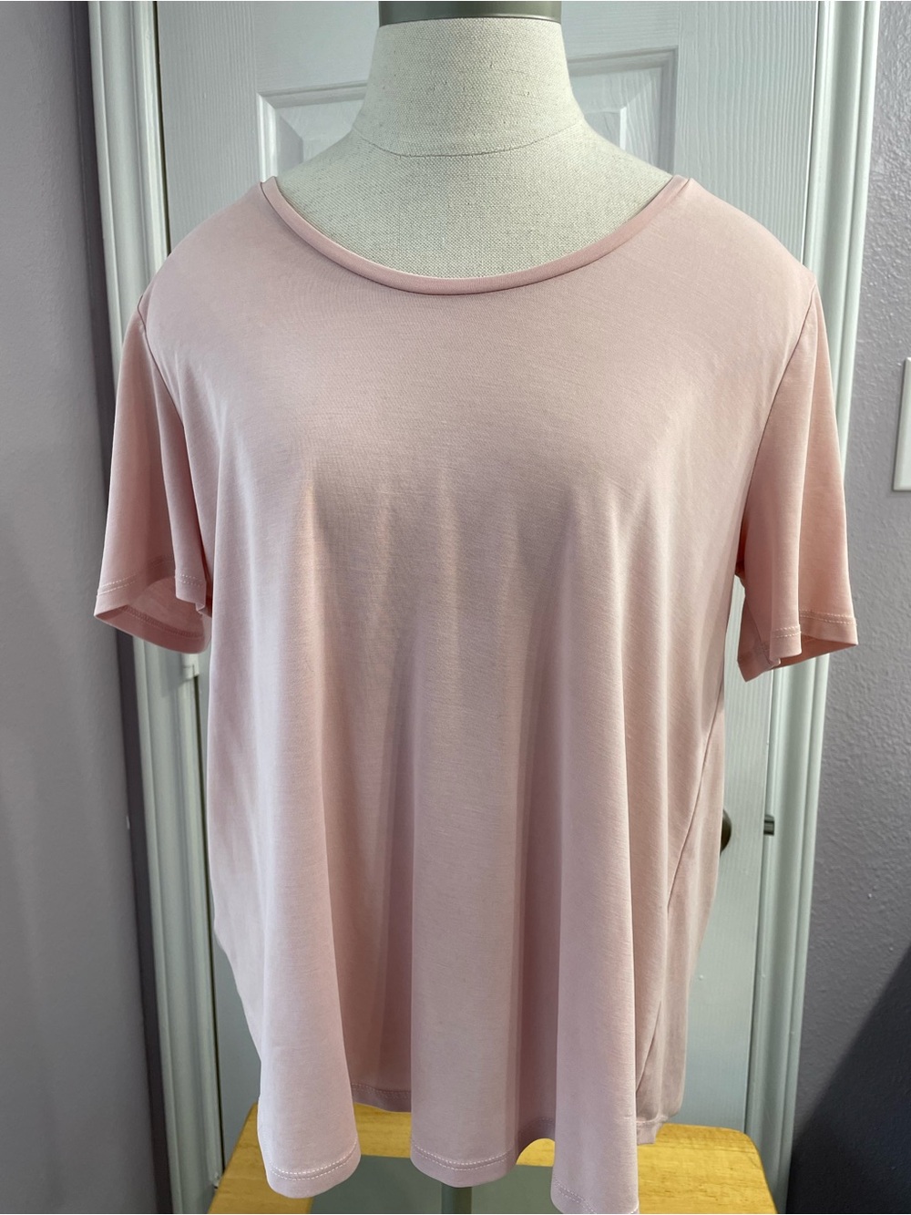 LOFT Dusty Pink Relaxed Scoop Neck Short Sleeve Tee Size Medium